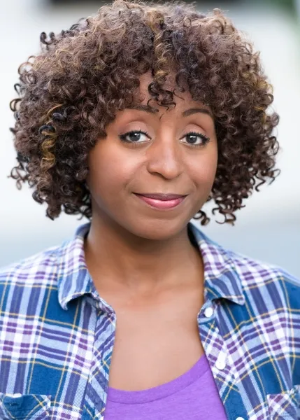 Sophia Thomas headshot
