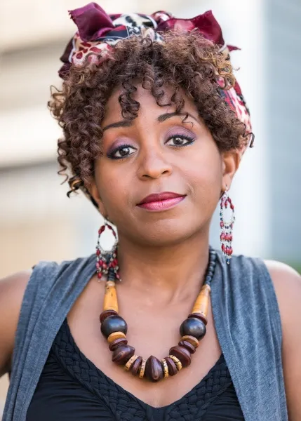 Sophia Thomas headshot