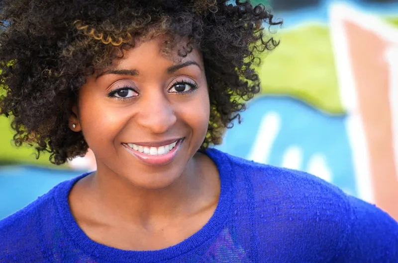 Sophia Thomas headshot